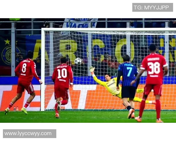 国王杯激战曼联与国米平局补时进球引发争议判罚引爆全场气氛