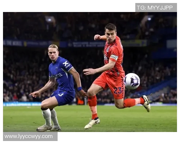 西甲激战切尔西狂胜曼联六比二帽子戏法点燃全场激情解析