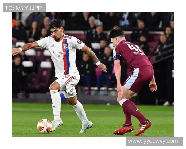 里昂战胜巴萨引发全场狂欢转会传闻再度升温