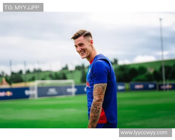 国王杯惊现冷门曼联与莱比锡激战成平局战术解析引发热议